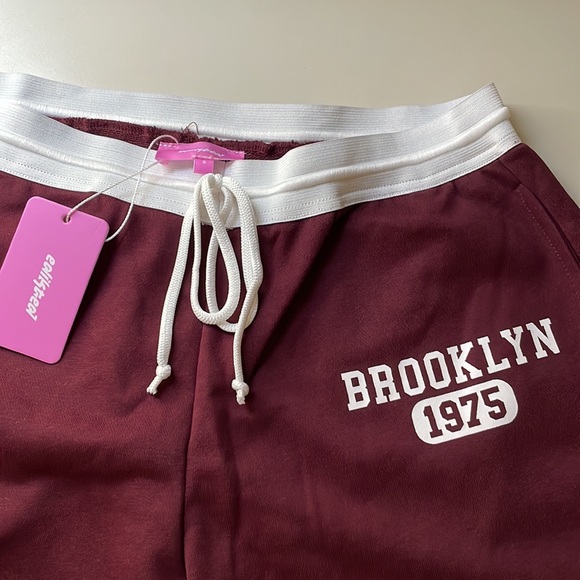 Edikted Brooklyn Sweatpants - Picture 3 of 8